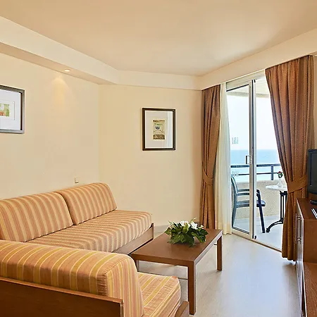 Hipotels Bahia Grande Lägenhetshotell 4*