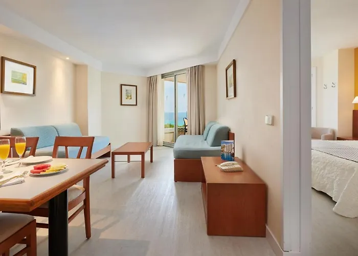 Hipotels Bahia Grande Aparthotel